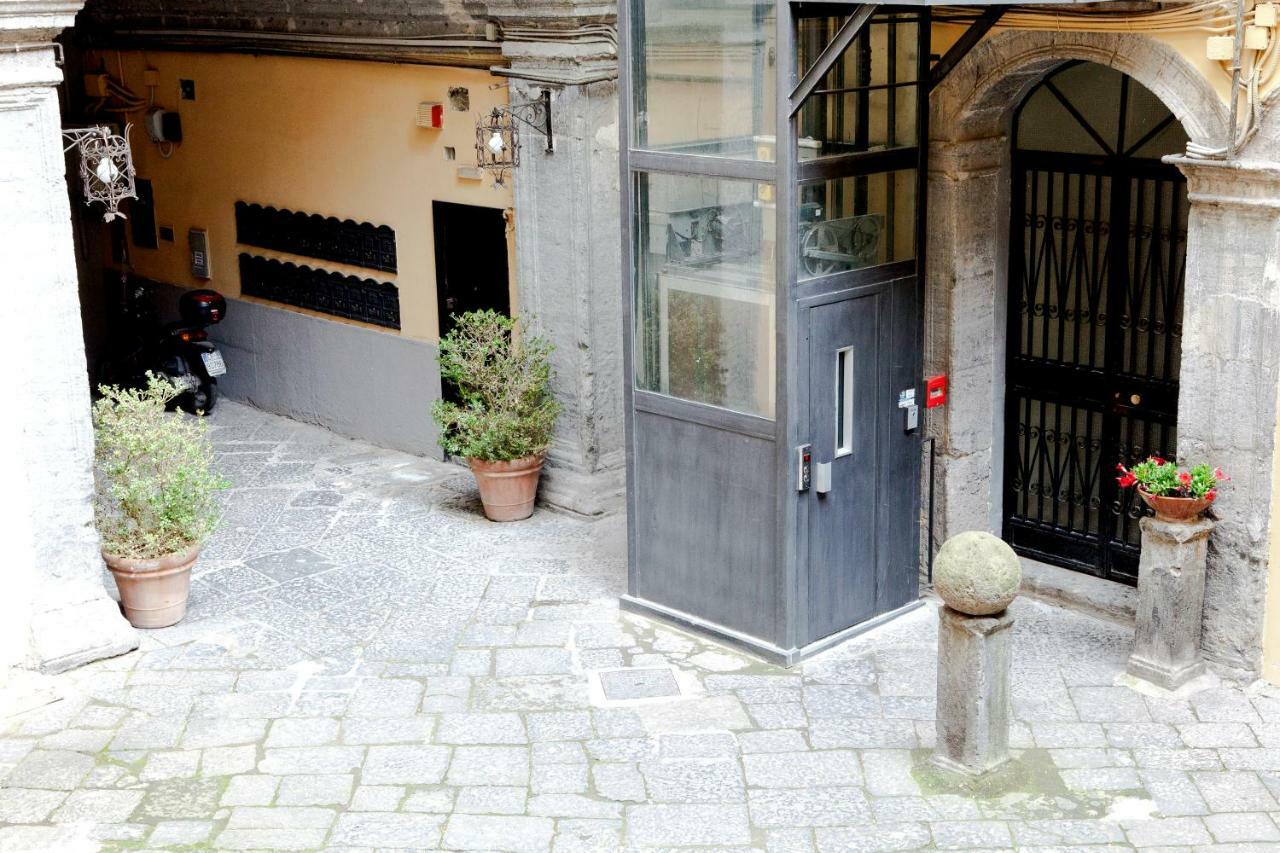 Casa Velata A Spaccanapoli Eksteriør billede