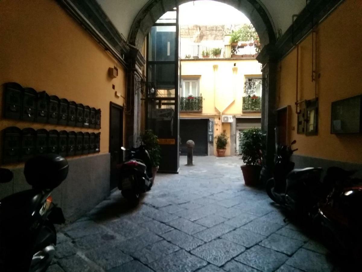 Casa Velata A Spaccanapoli Eksteriør billede